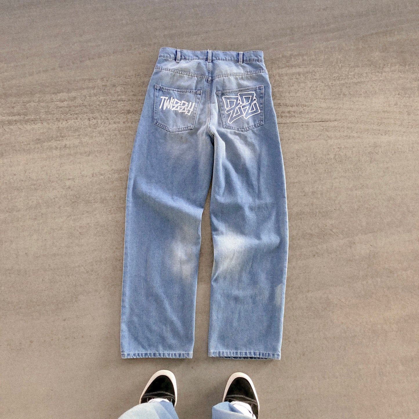 BLUE BAGGY JEANS