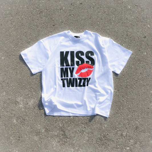 KISS MY TWIZZY